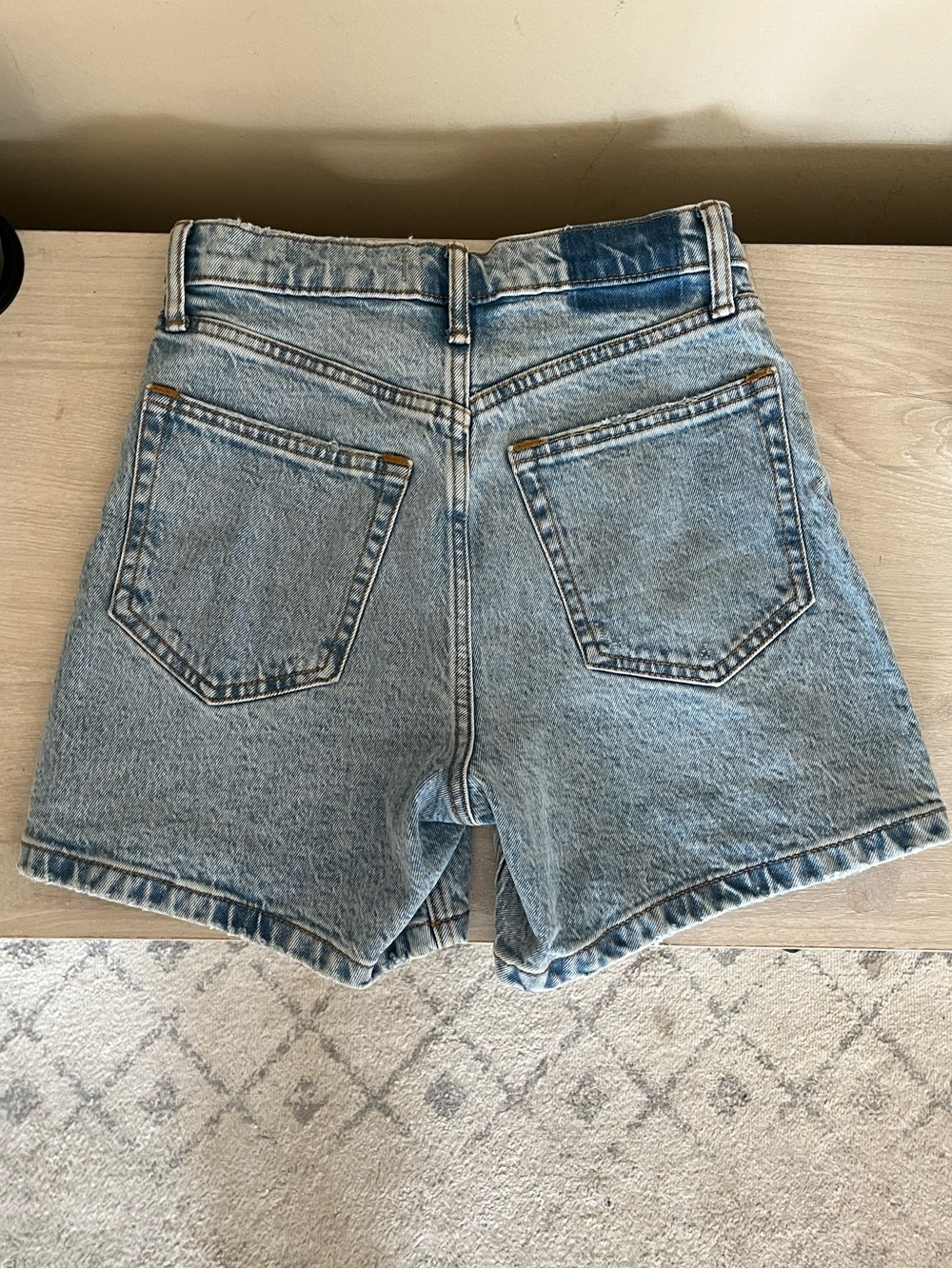 Abercrombie & Fitch Light Blue High-Rise Dad Denim Shorts - Picture 2 of 4